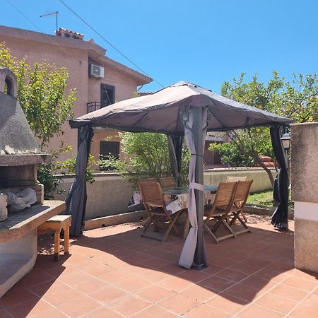 Appartamento Via Oristano Budoni Exterior foto