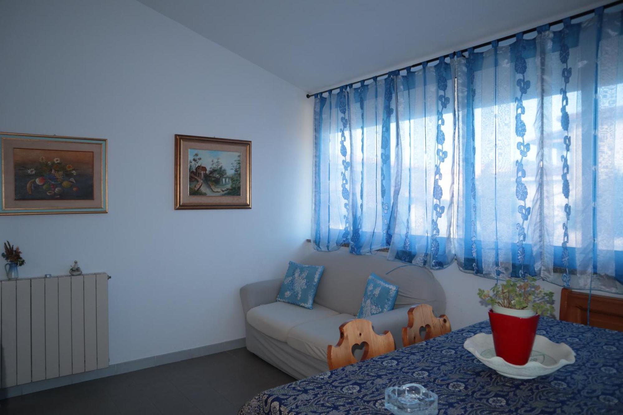 Appartamento Via Oristano Budoni Exterior foto